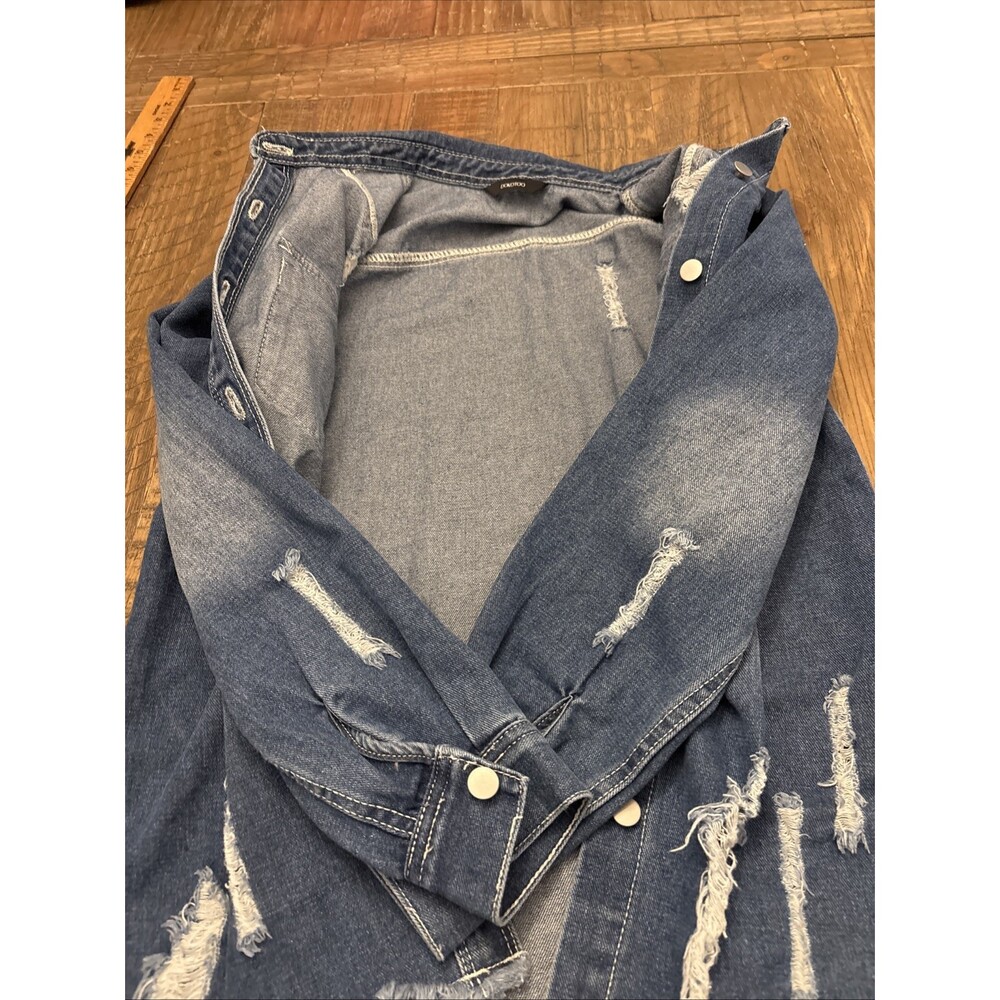 Dokotoo Denim Jacket Size Small - Picture 3 of 7